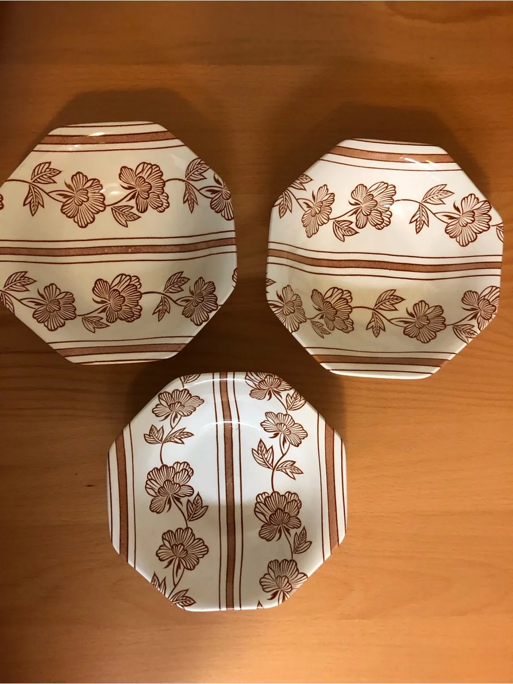 Vintage Octagonal Floral Dessert/Snaks Bowls in Brown and White - Set of 3
